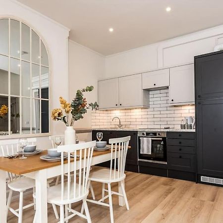 3 Castle Mews Διαμέρισμα Σαλισμπέρι Εξωτερικό φωτογραφία